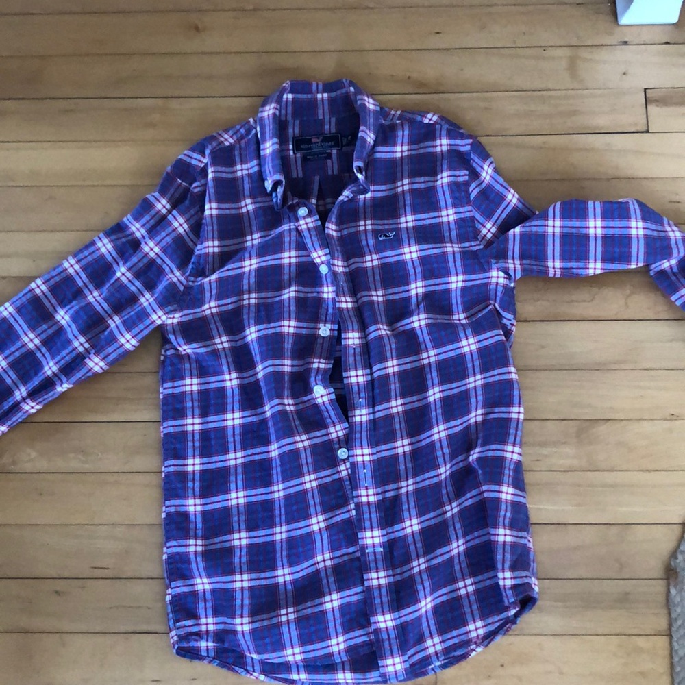 Vineyard Vines button down